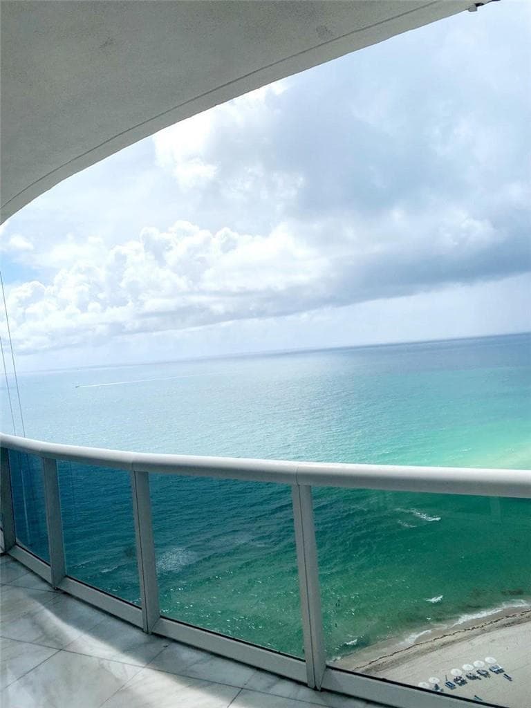 16001 Collins Avenue # 2207, Sunny Isles Beach FL 33160 — 2