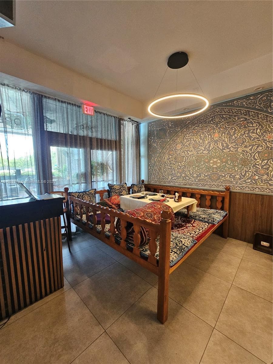 2995 NE 163rd St, North Miami Beach FL 33160 — 4