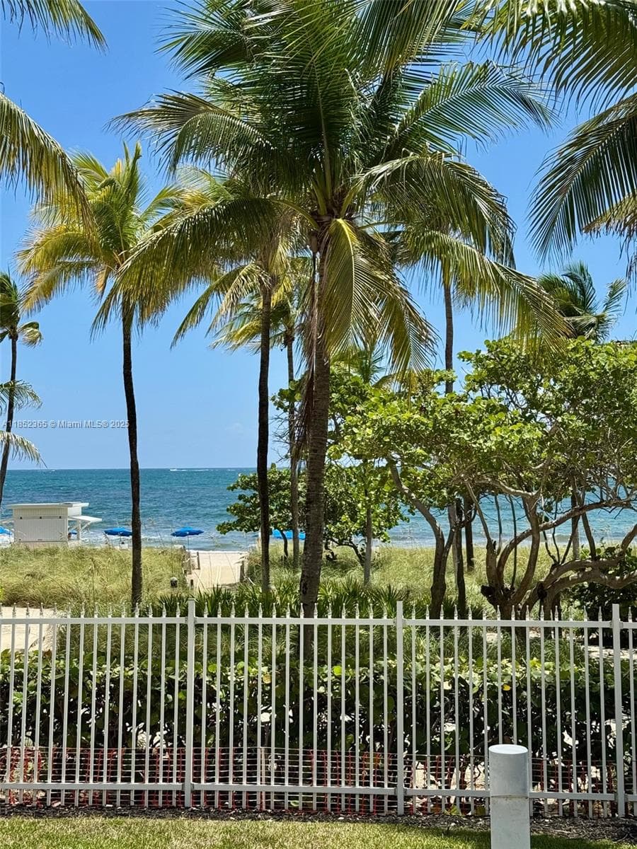 10275 Collins Ave # 316, Bal Harbour FL 33154 — 30