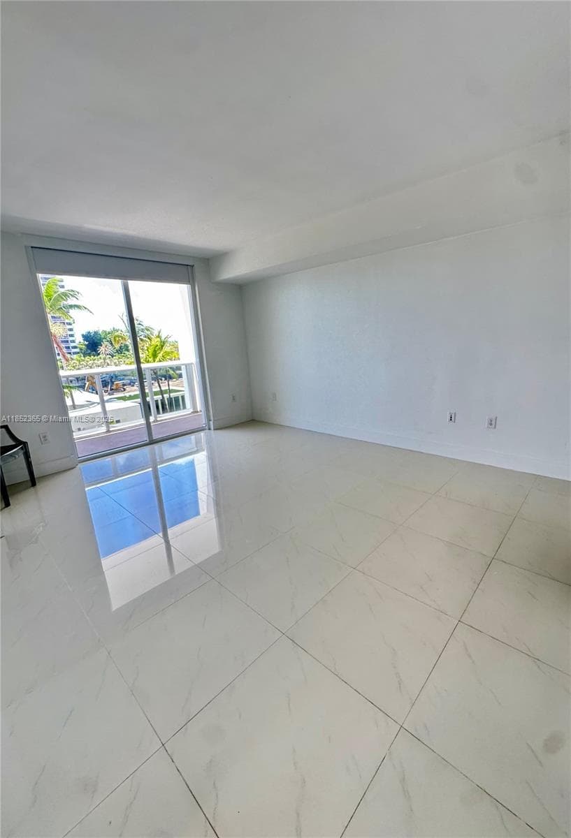 10275 Collins Ave # 316, Bal Harbour FL 33154 — 14