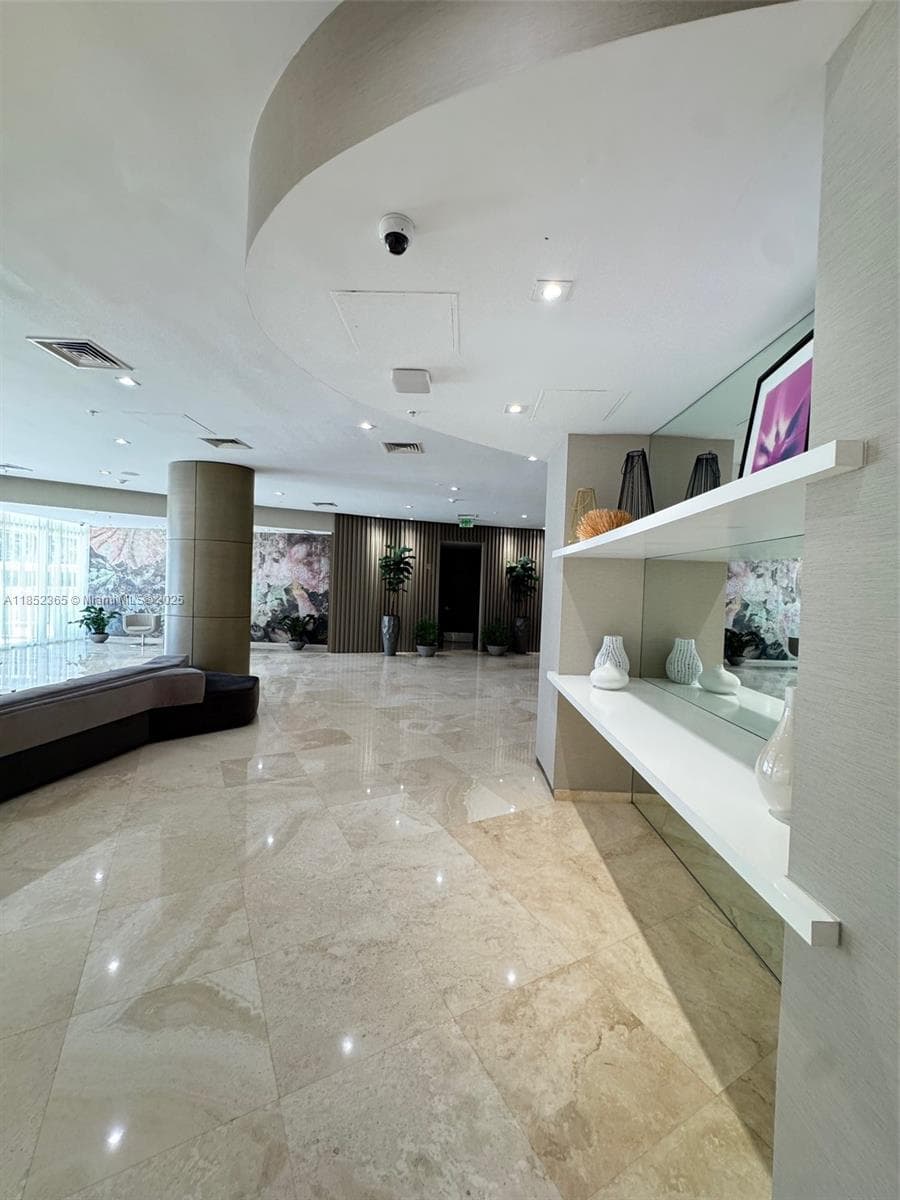 10275 Collins Ave # 316, Bal Harbour FL 33154 — 37