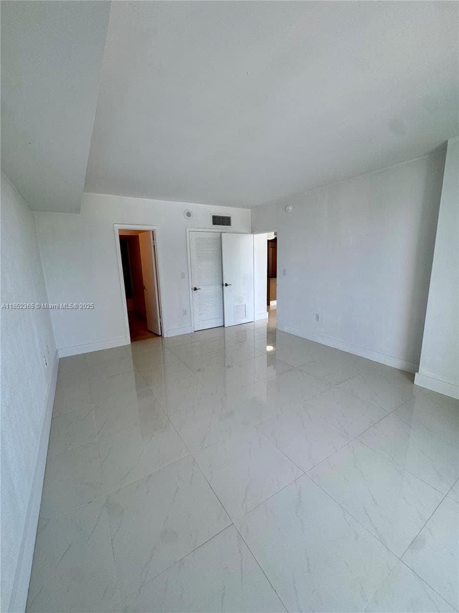 10275 Collins Ave # 316, Bal Harbour FL 33154 — 15