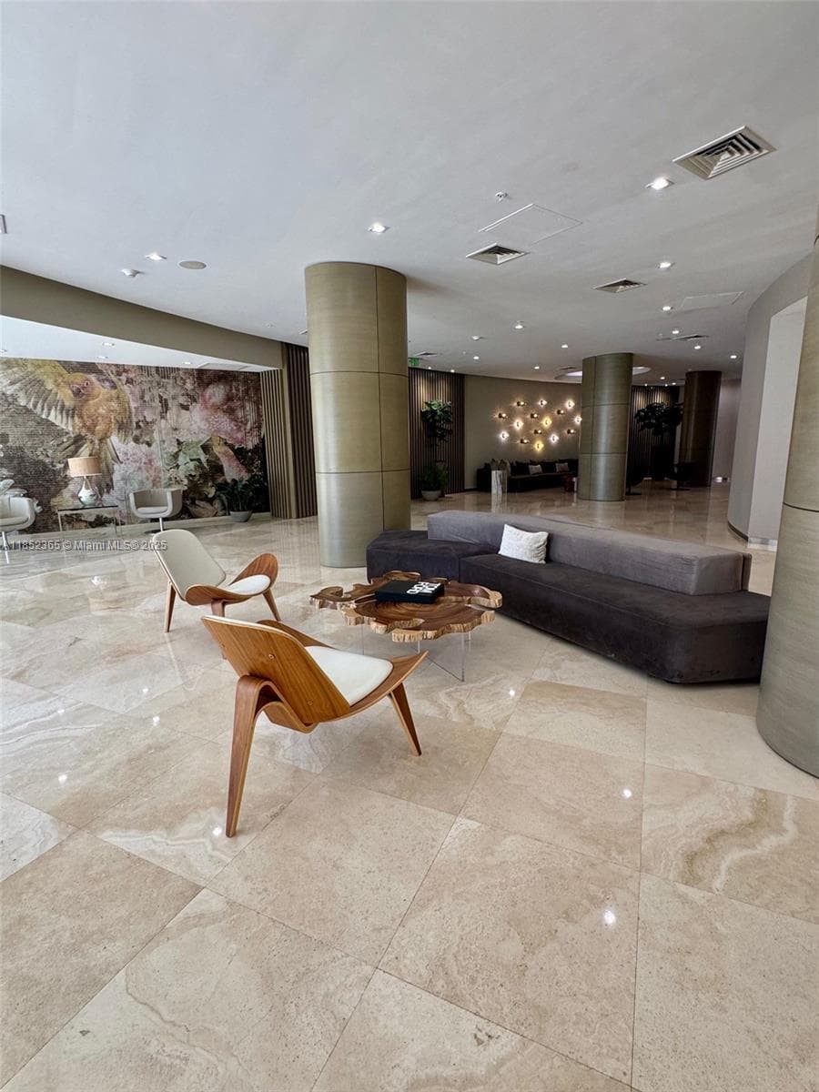 10275 Collins Ave # 316, Bal Harbour FL 33154 — 39