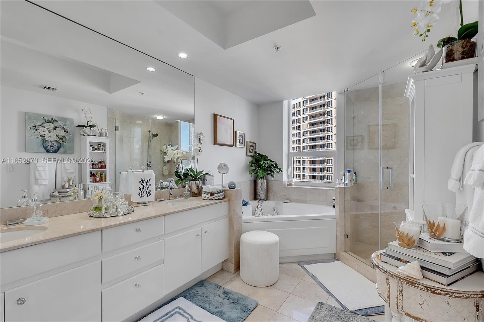 848 Brickell Key Dr # 1906, Miami FL 33131 — 17