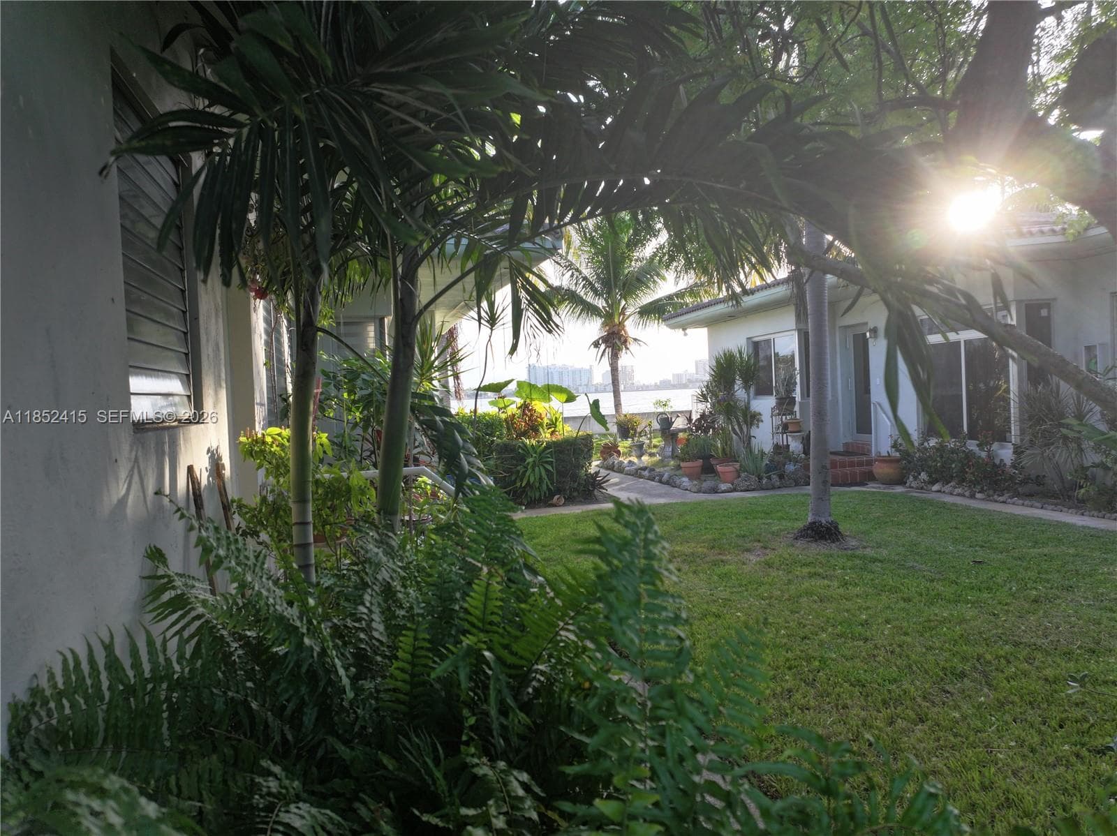 2200 Bay Dr # 3, Miami Beach FL 33141 — 27