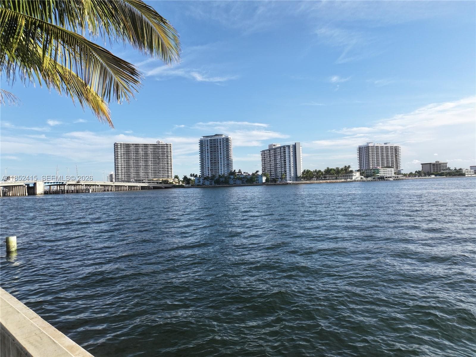 2200 Bay Dr # 3, Miami Beach FL 33141 — 17