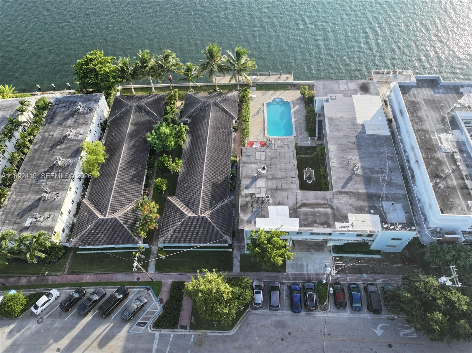 2200 Bay Dr # 3, Miami Beach FL 33141 — 22