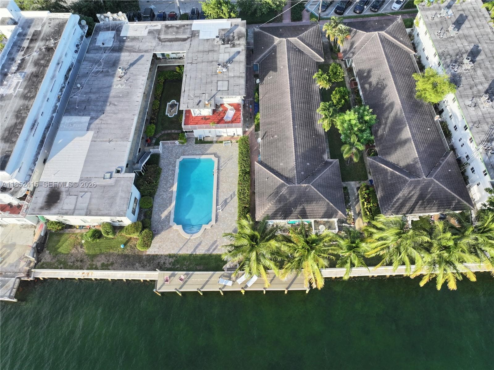2200 Bay Dr # 3, Miami Beach FL 33141 — 28