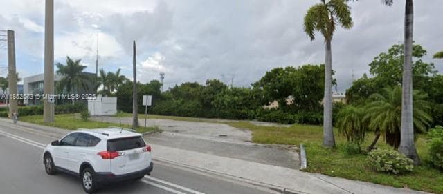 18560 Biscayne Blvd, Aventura FL 33180 — 3
