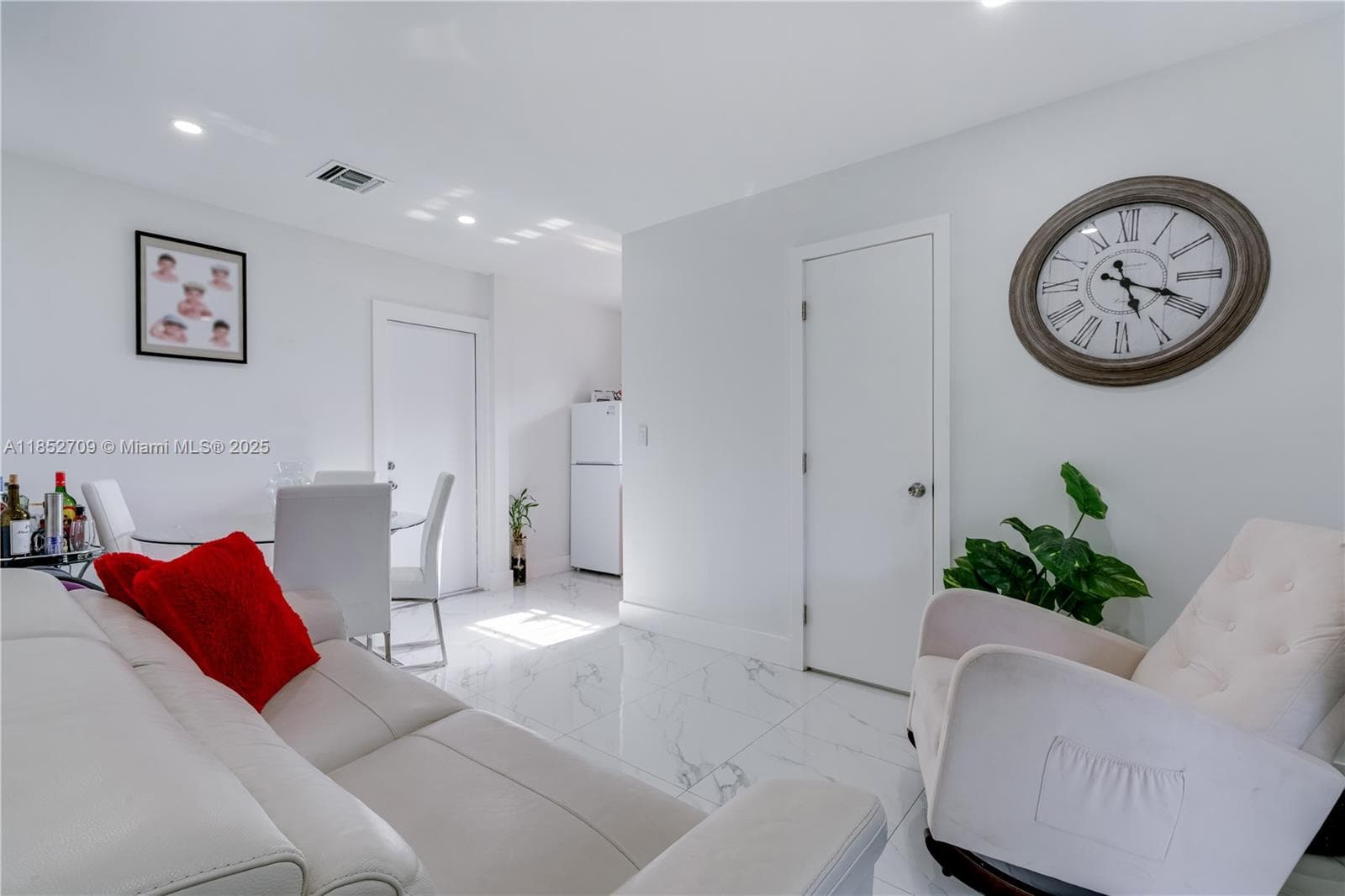 9311 SW 37th St, Miami FL 33165 — 22
