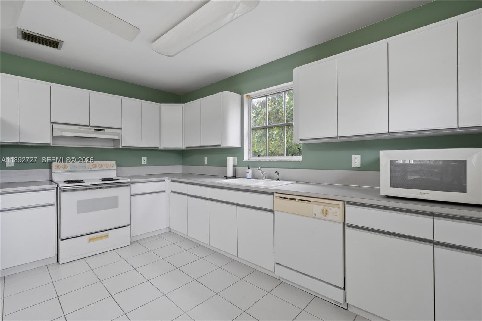 27800 SW 182nd Ave, Homestead FL 33031 — 47