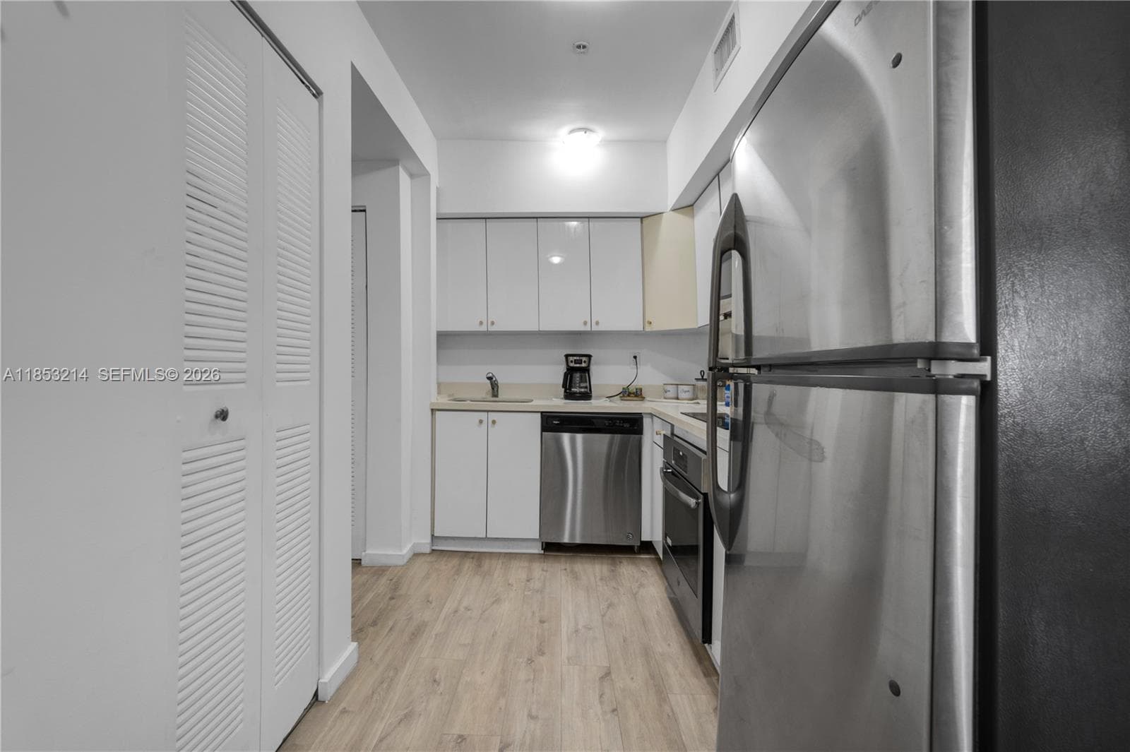 810 7th St # 107, Miami Beach FL 33139 — 9