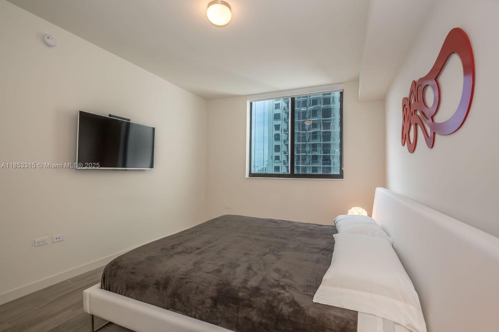 999 SW 1st Ave # 1715, Miami FL 33130 — 7