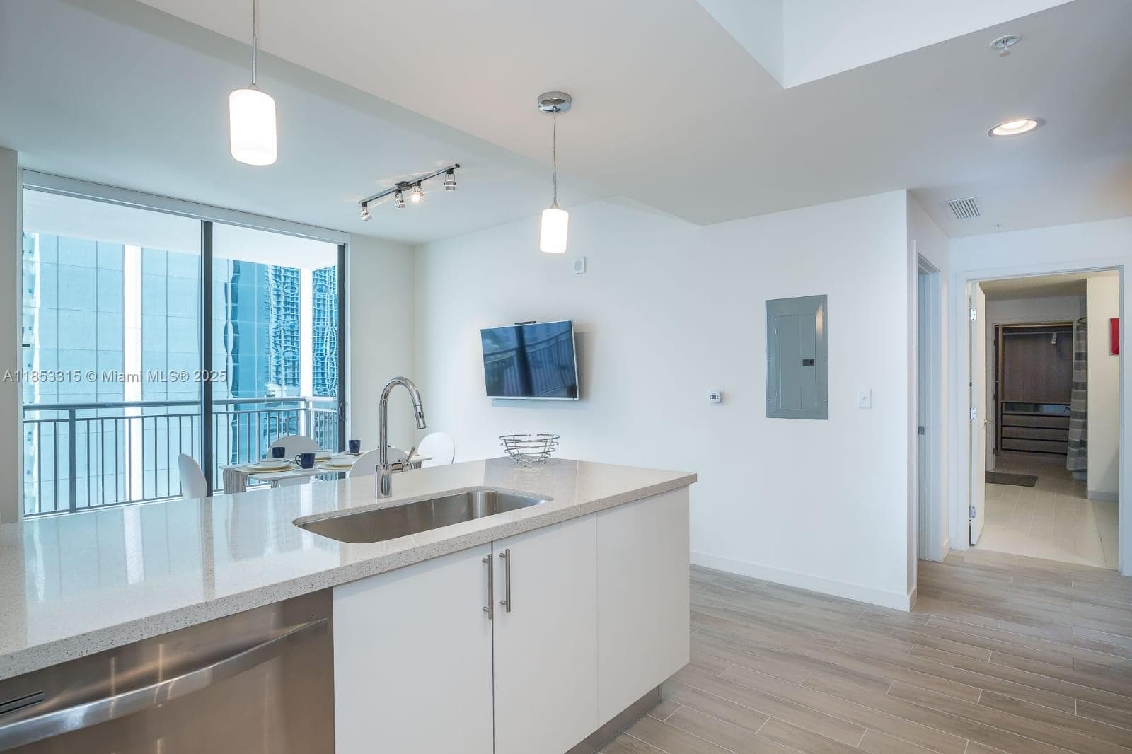 999 SW 1st Ave # 1715, Miami FL 33130 — 9