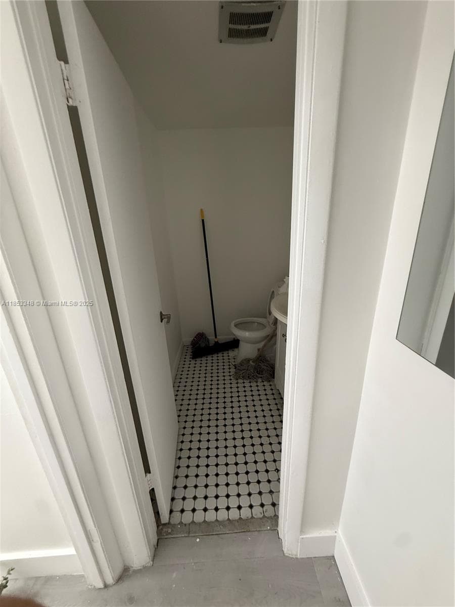 NE 125th st NE 125th St, North Miami FL 33161 — 5