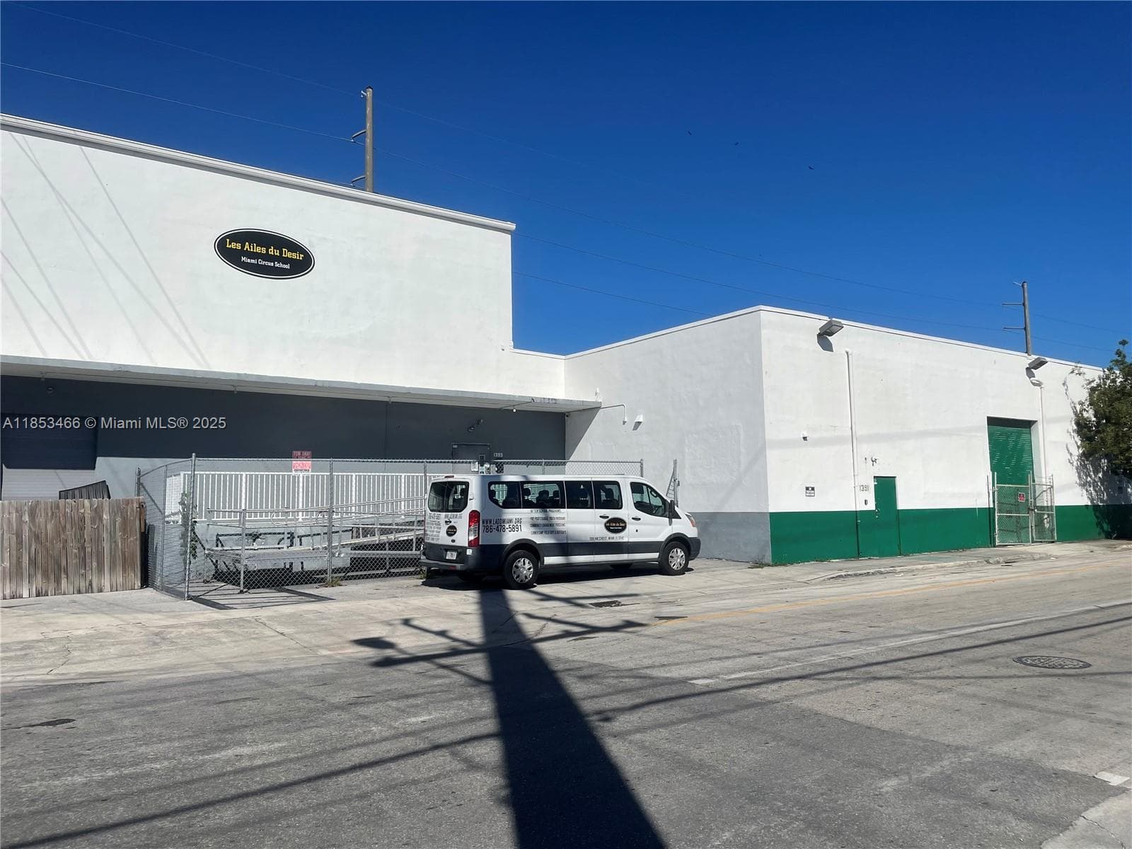 1395 NW 22nd St, Miami FL 33142 — 3