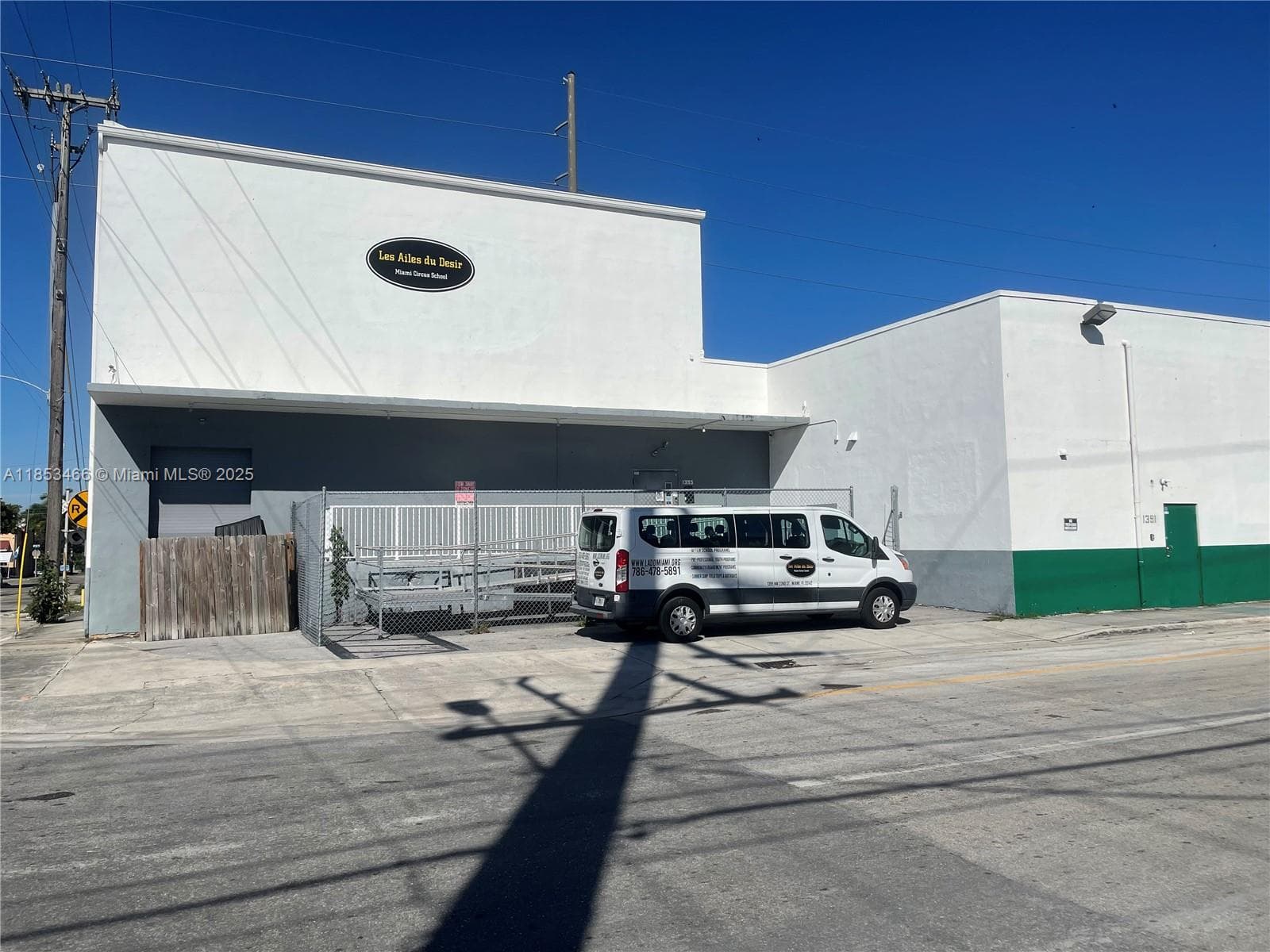 1395 NW 22nd St, Miami FL 33142 — 1