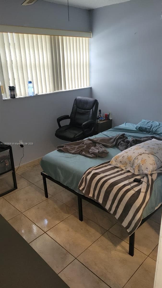 11472 SW 4th St, Sweetwater FL 33174 — 43
