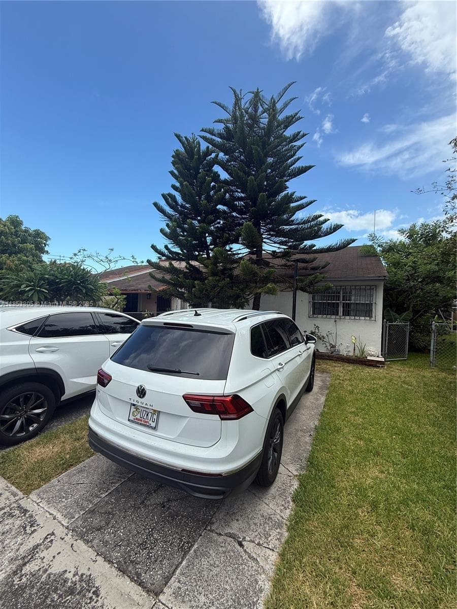 11472 SW 4th St, Sweetwater FL 33174 — 34