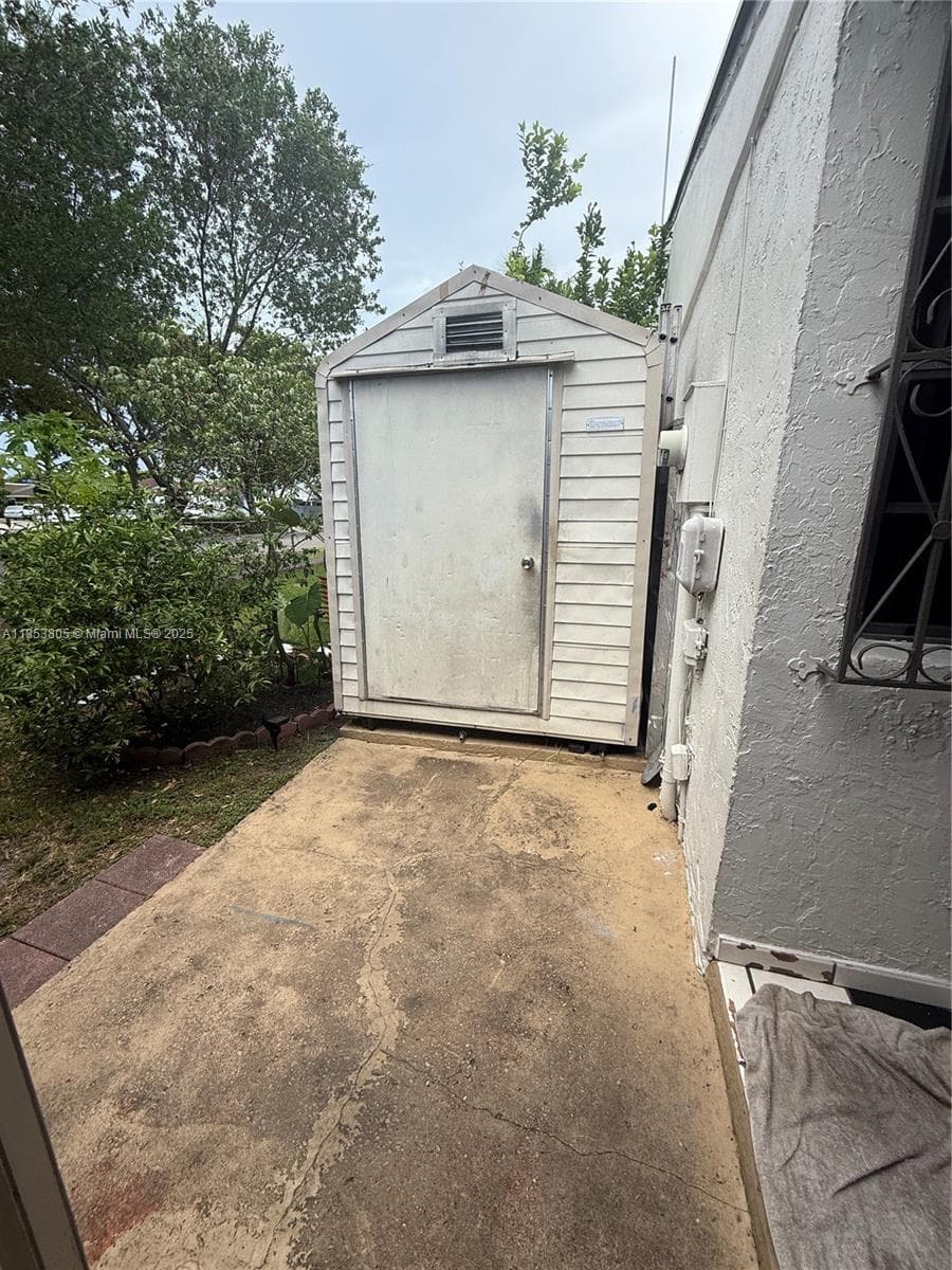 11472 SW 4th St, Sweetwater FL 33174 — 14
