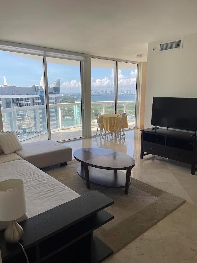6365 Collins Ave # 3404, Miami Beach FL 33141 — 35