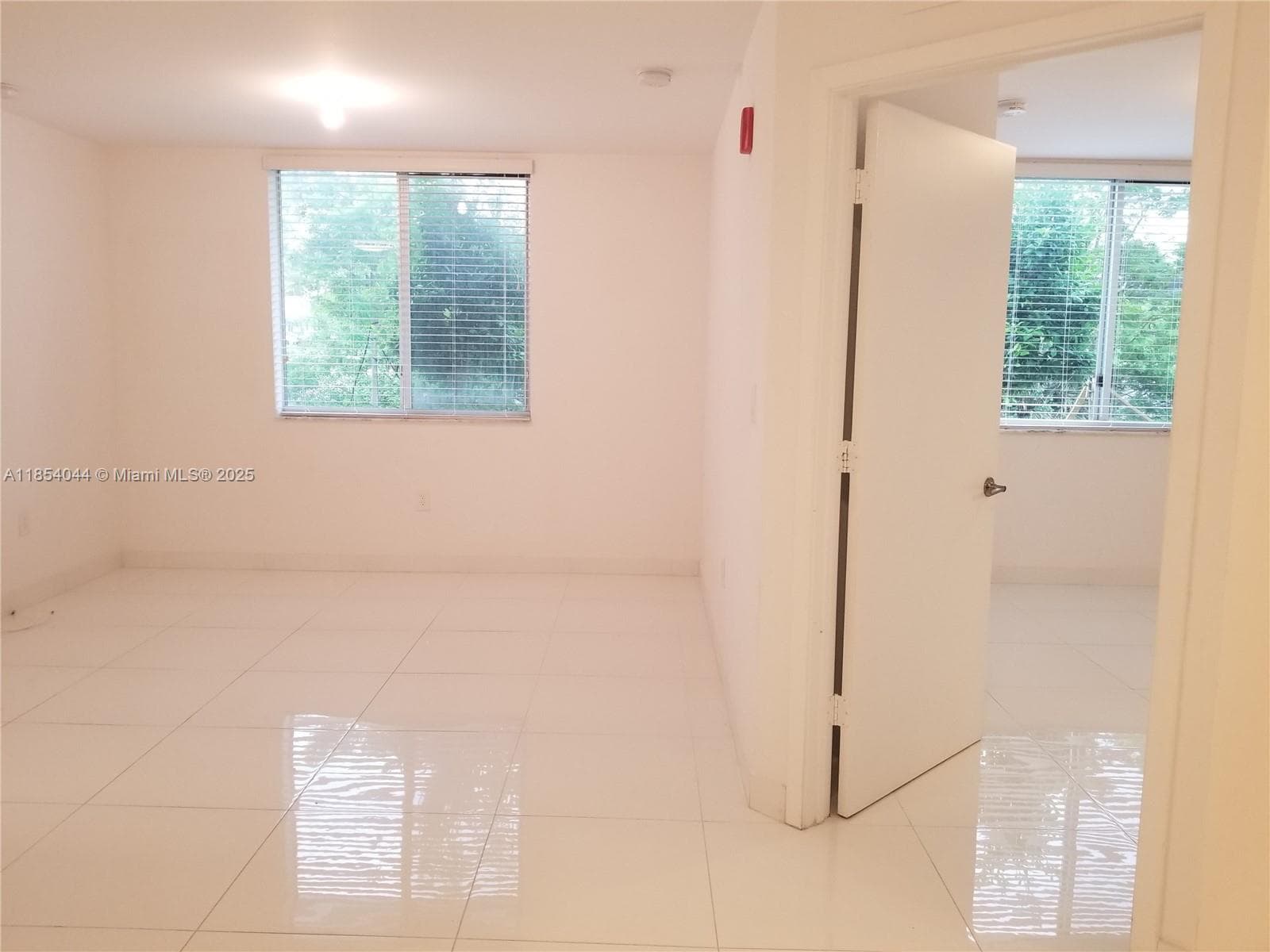 2651 NE 212th Ter # 103, Miami FL 33180 — 27
