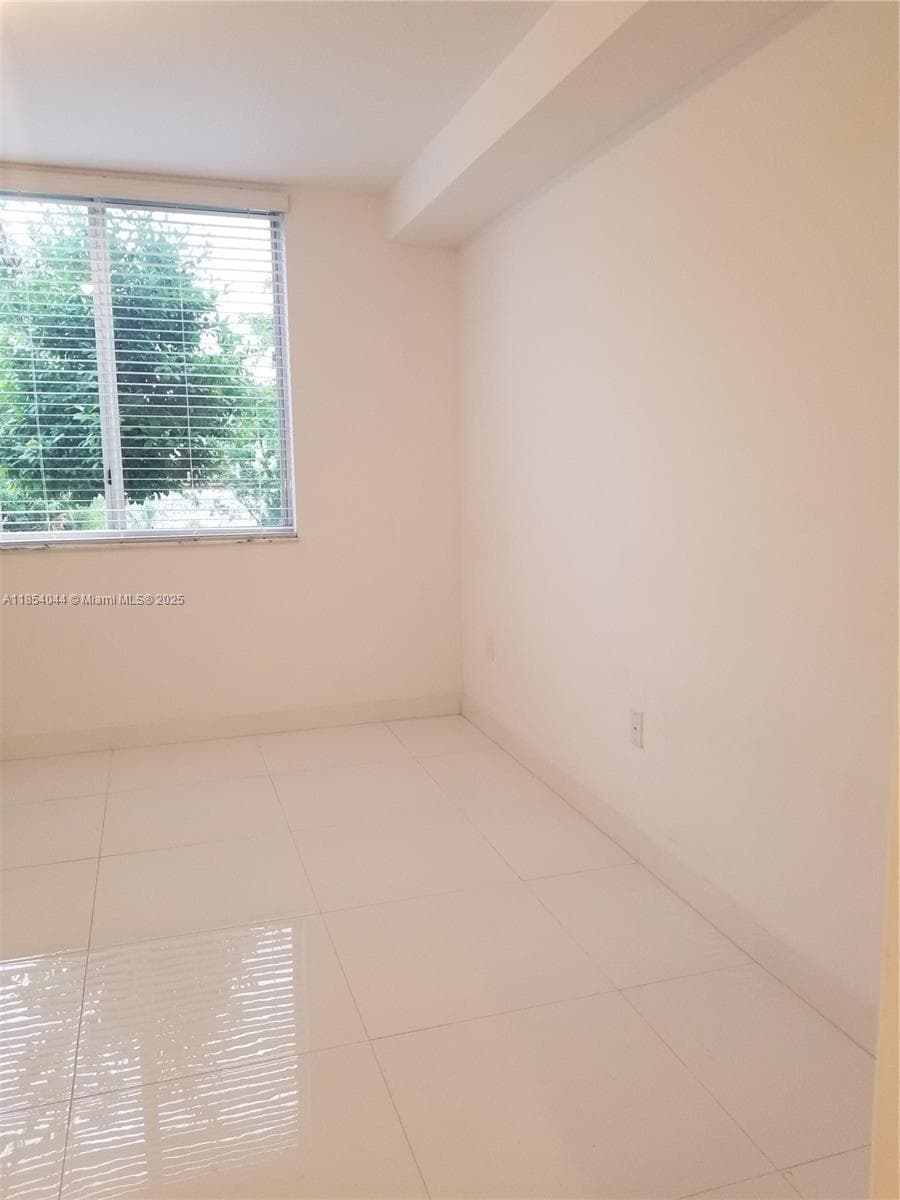 2651 NE 212th Ter # 103, Miami FL 33180 — 30