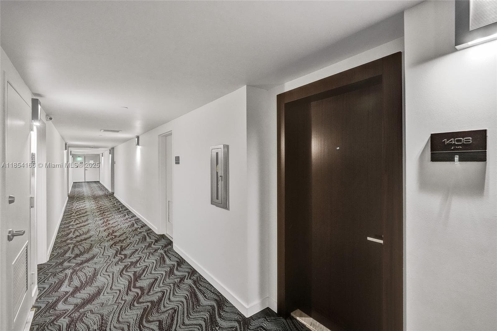 650 West Ave # 1408, Miami Beach FL 33139 — 33