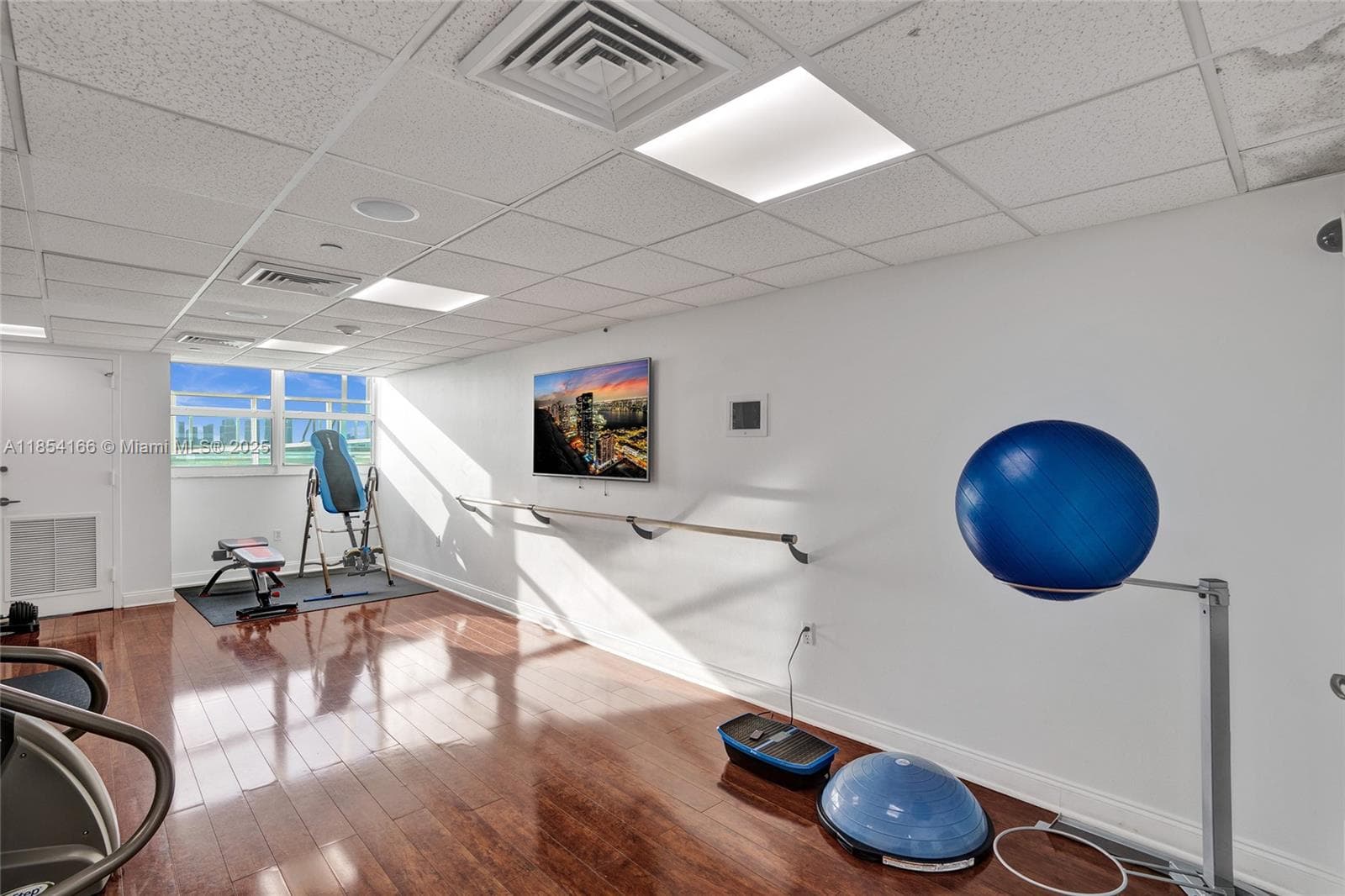 650 West Ave # 1408, Miami Beach FL 33139 — 19