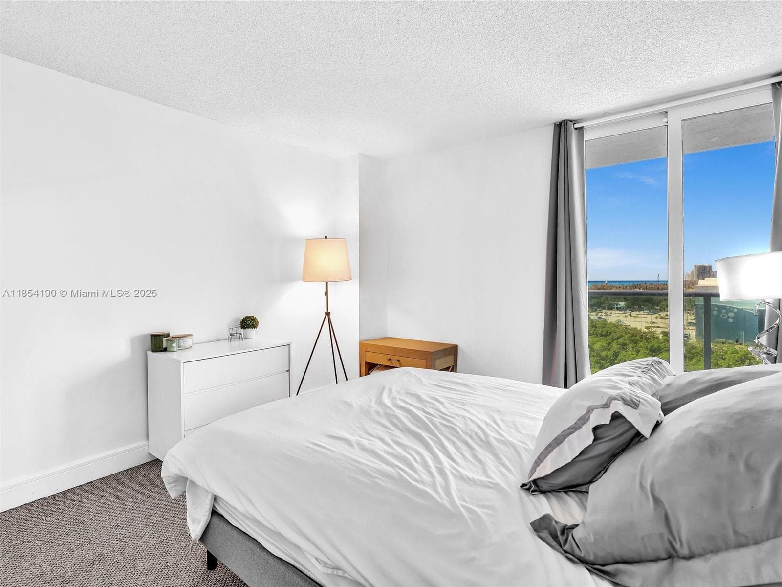 100 Bayview Dr # 1025, Sunny Isles Beach FL 33160 — 12