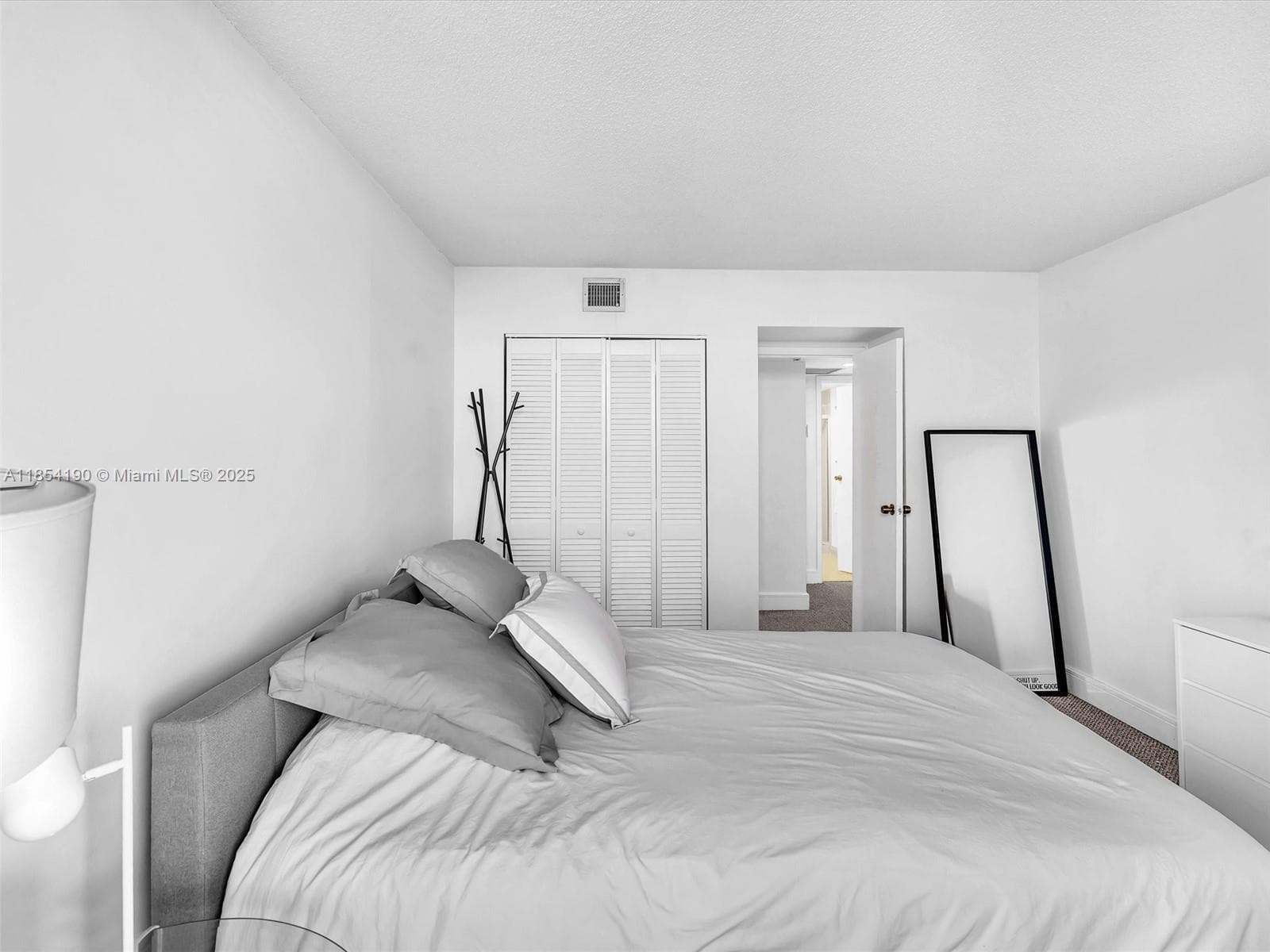 100 Bayview Dr # 1025, Sunny Isles Beach FL 33160 — 10