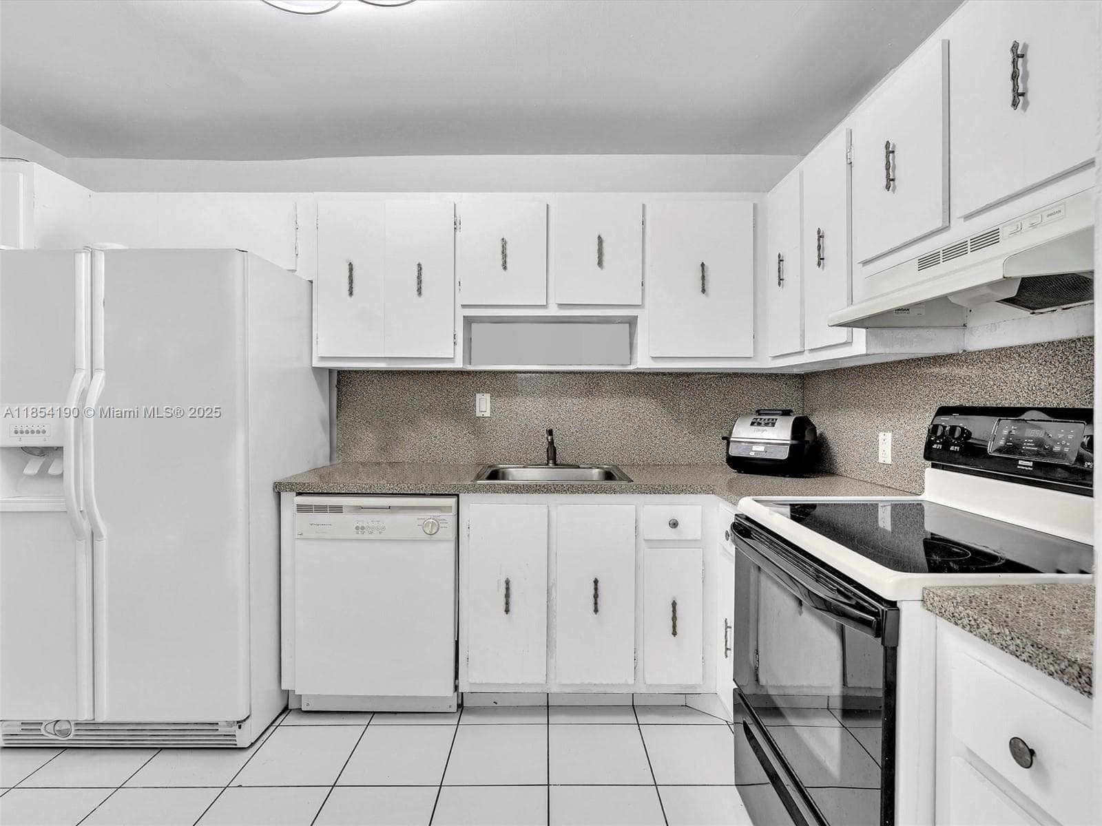 100 Bayview Dr # 1025, Sunny Isles Beach FL 33160 — 8