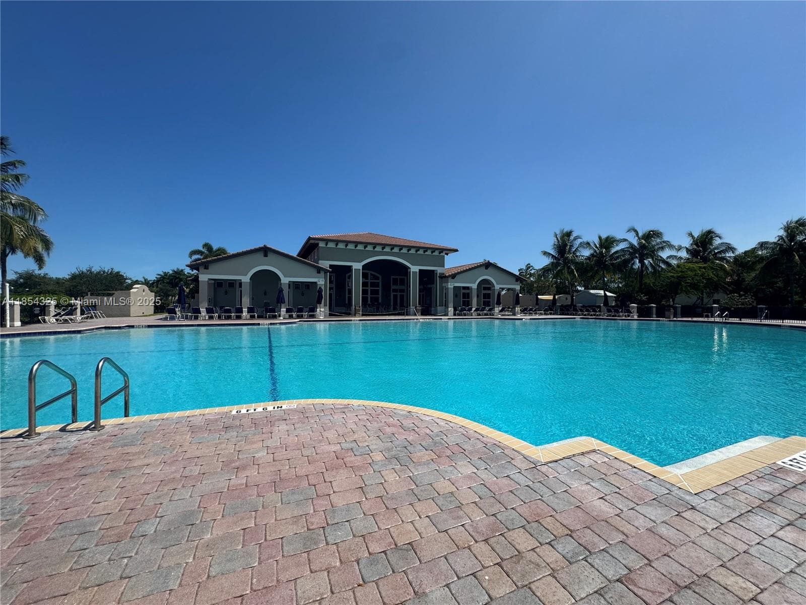 8877 SW 223rd Ln, Cutler Bay FL 33190 — 17