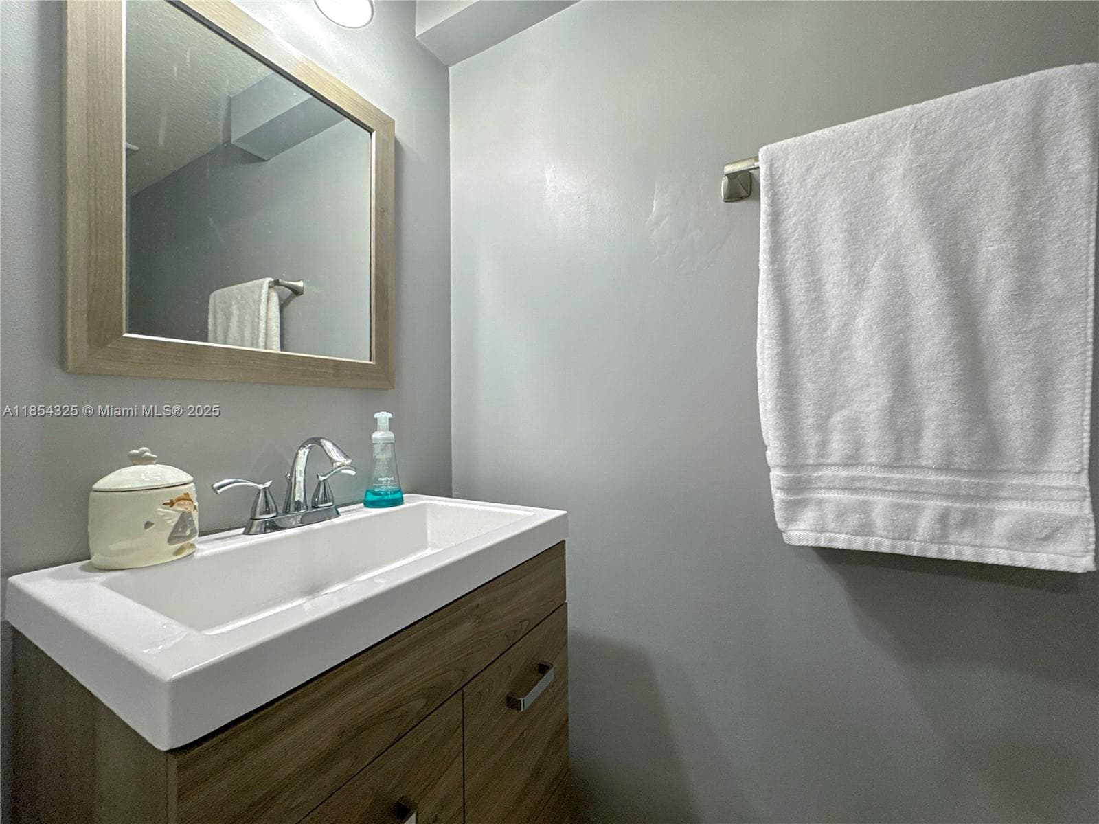 8877 SW 223rd Ln, Cutler Bay FL 33190 — 3