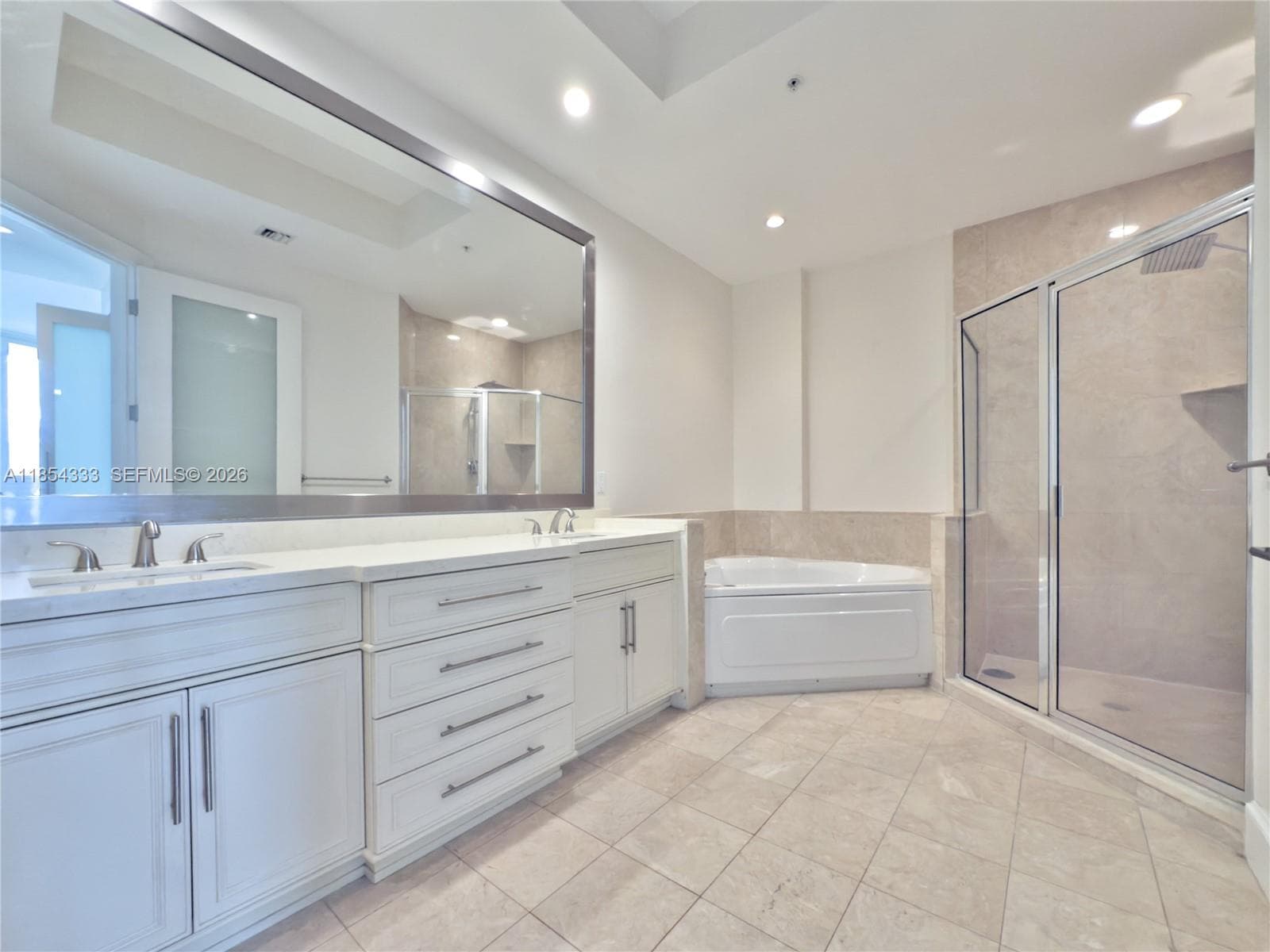 848 Brickell Key Dr # 306, Miami FL 33131 — 16