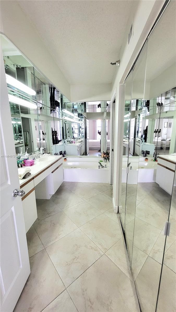 3530 Mystic Pointe Dr # 2508, Aventura FL 33180 — 20