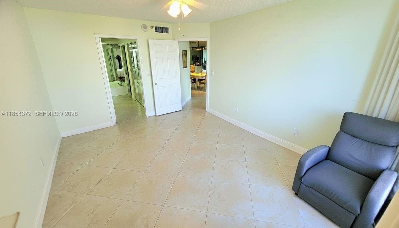 3530 Mystic Pointe Dr # 2508, Aventura FL 33180 — 19