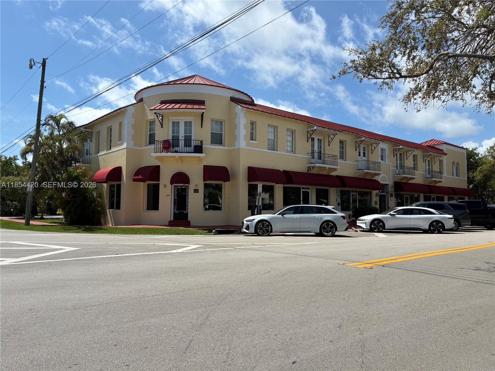 710 W 51st St, Miami Beach FL 33140 — 1
