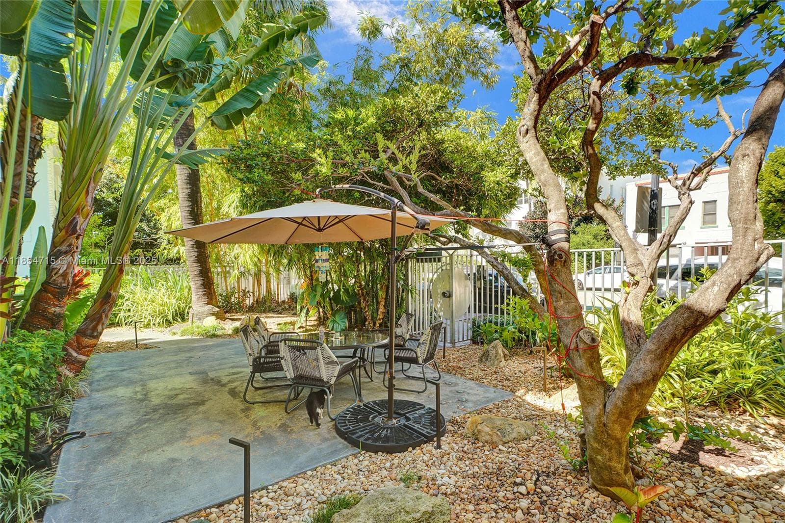 815 Euclid Ave # 8, Miami Beach FL 33139 — 17