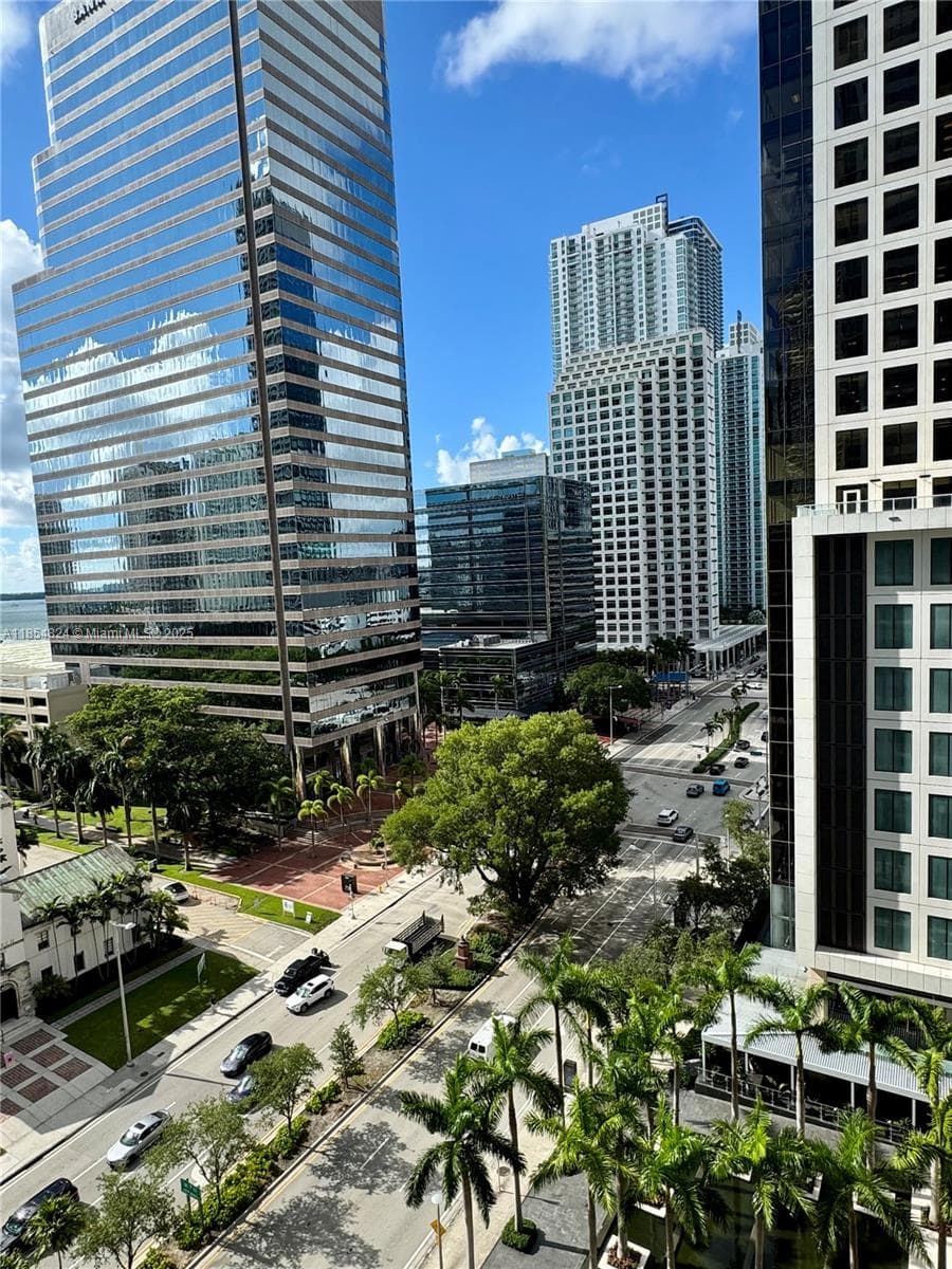 500 Brickell Ave # 1204, Miami FL 33131 — 18