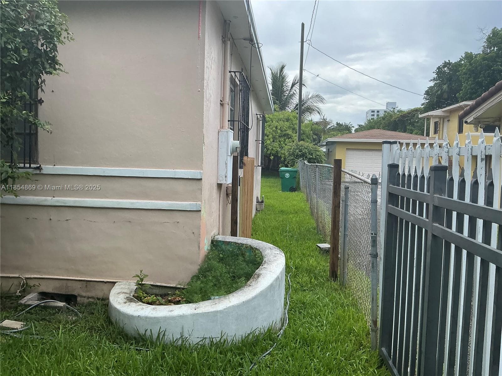 1855 NW 32nd St, Miami FL 33142 — 6