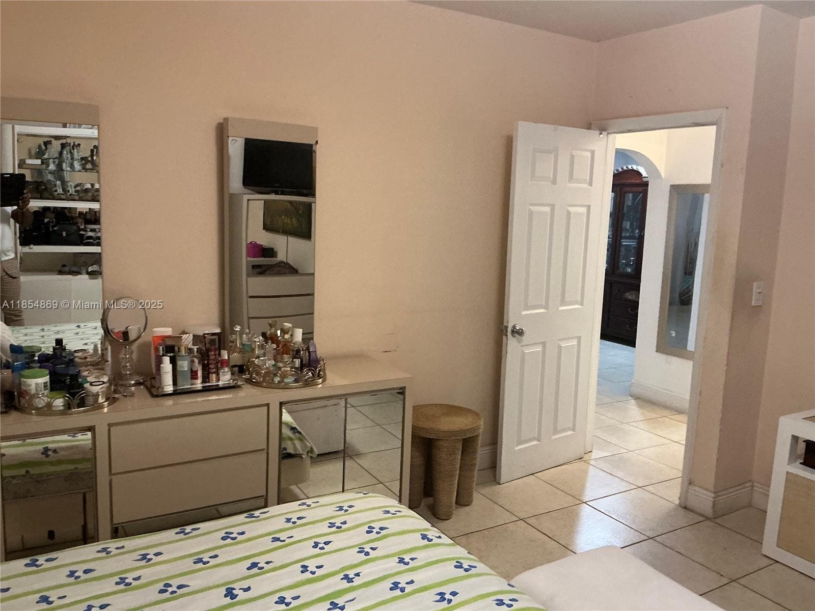1855 NW 32nd St, Miami FL 33142 — 9
