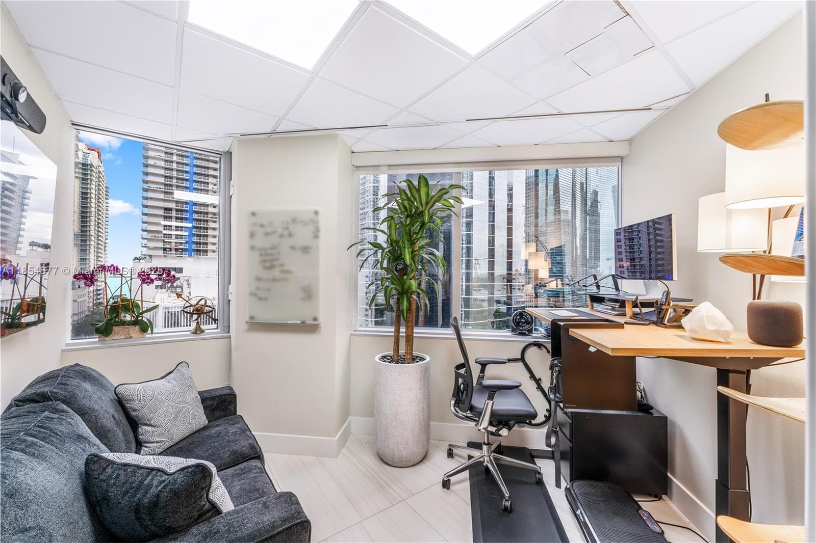 1200 Brickell Ave # A, Miami FL 33131 — 18