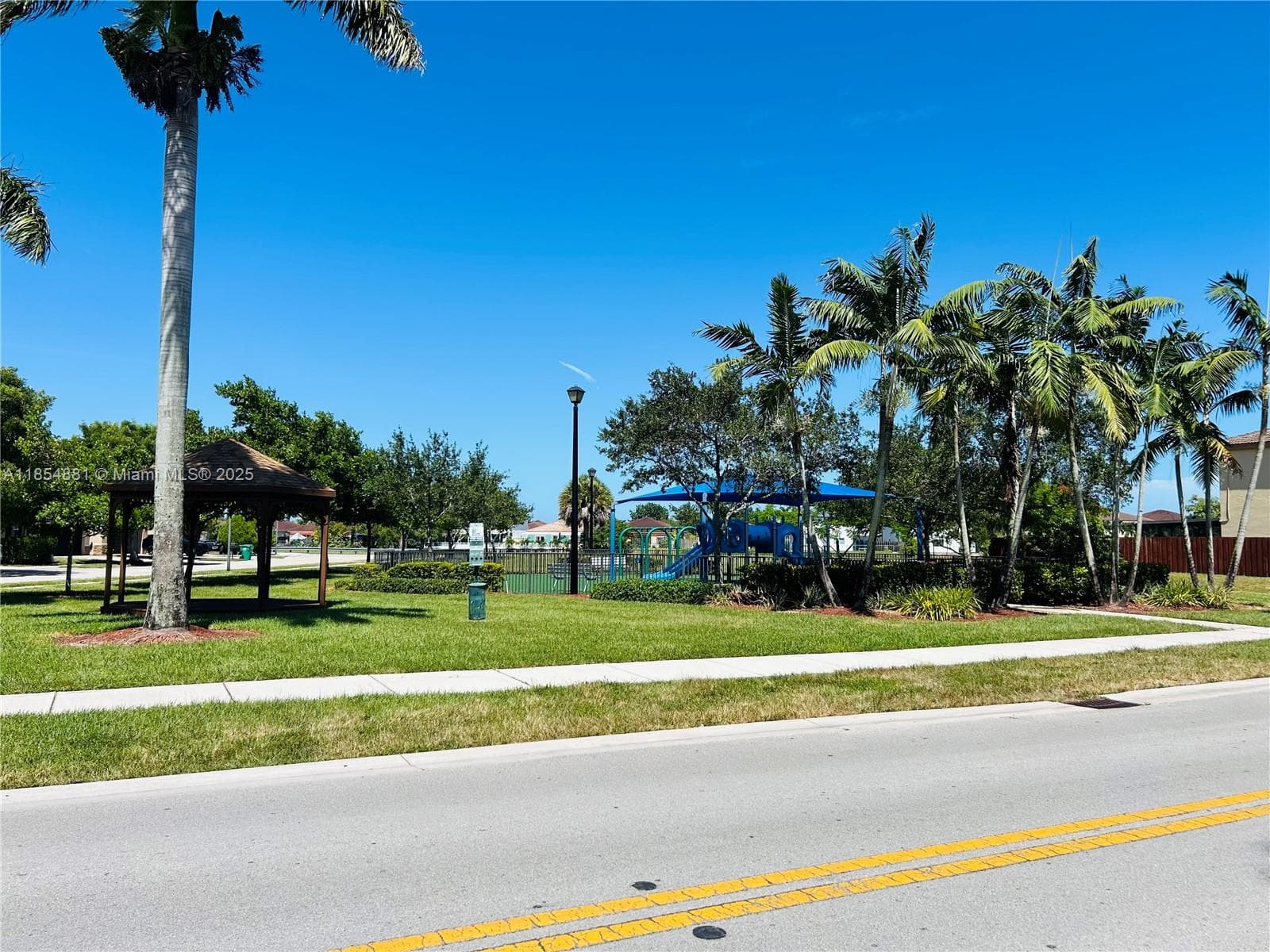 22913 SW 99th Ave, Cutler Bay FL 33190 — 21