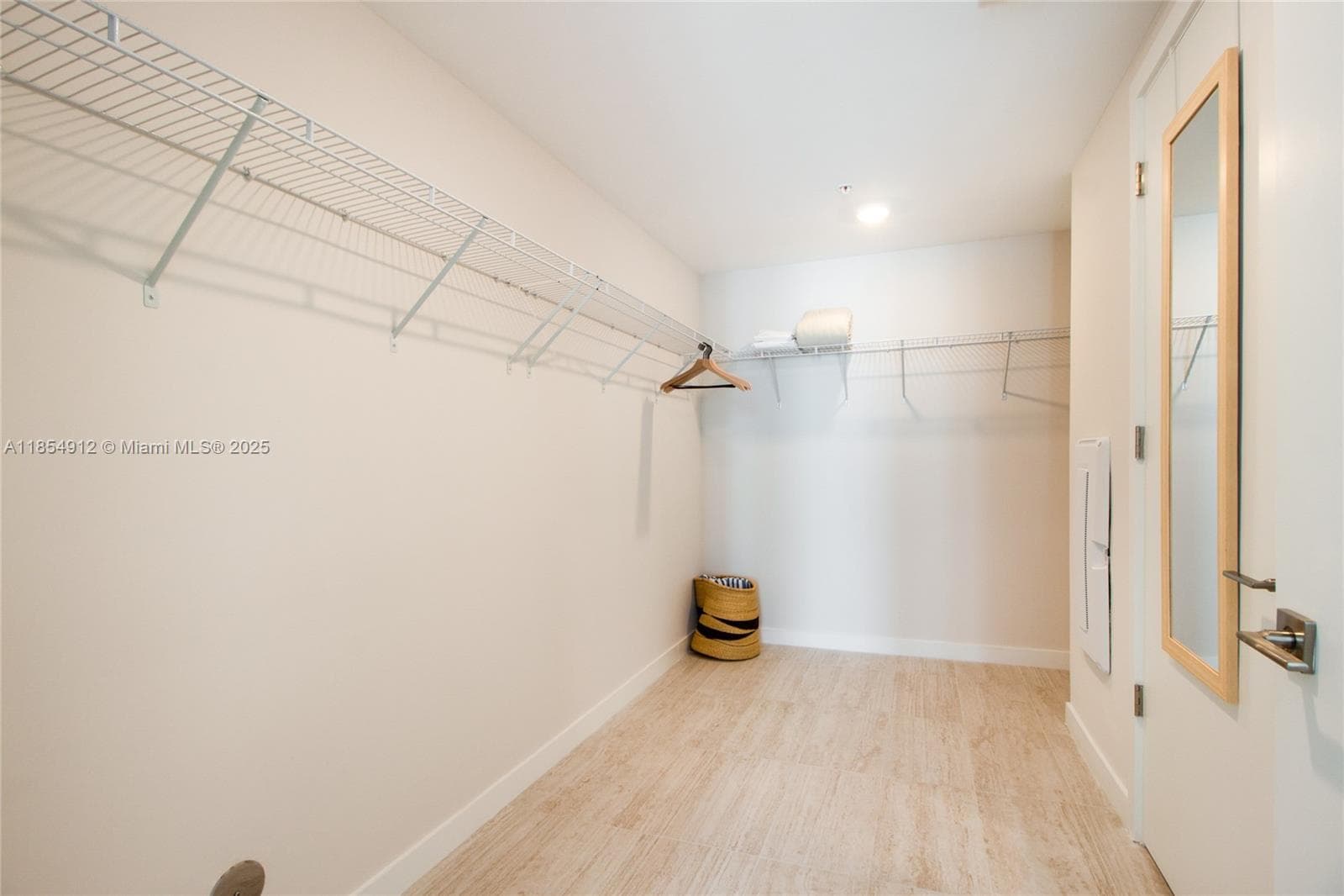 3900 Biscayne Blvd # 918, Miami FL 33137 — 13