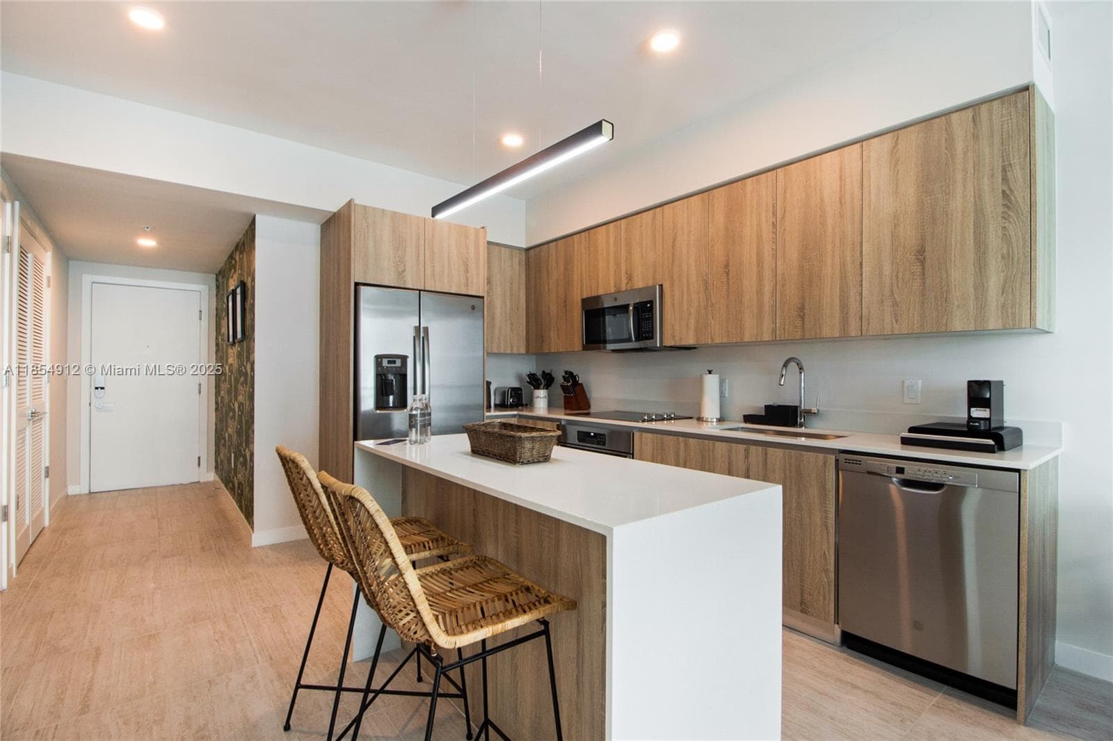 3900 Biscayne Blvd # 918, Miami FL 33137 — 8
