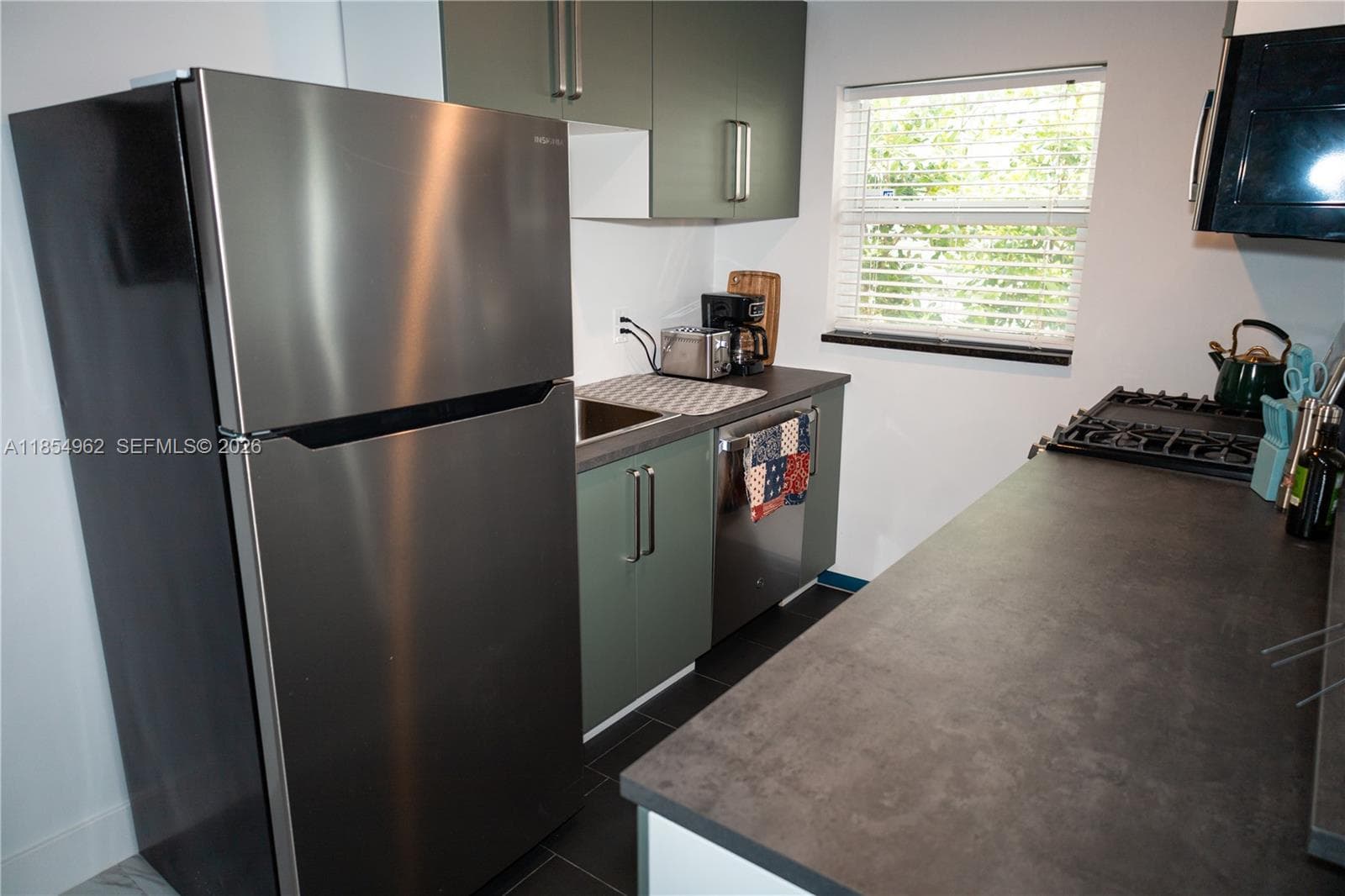 224 Meridian Ave Unit 6, Miami Beach FL 33139 — 12