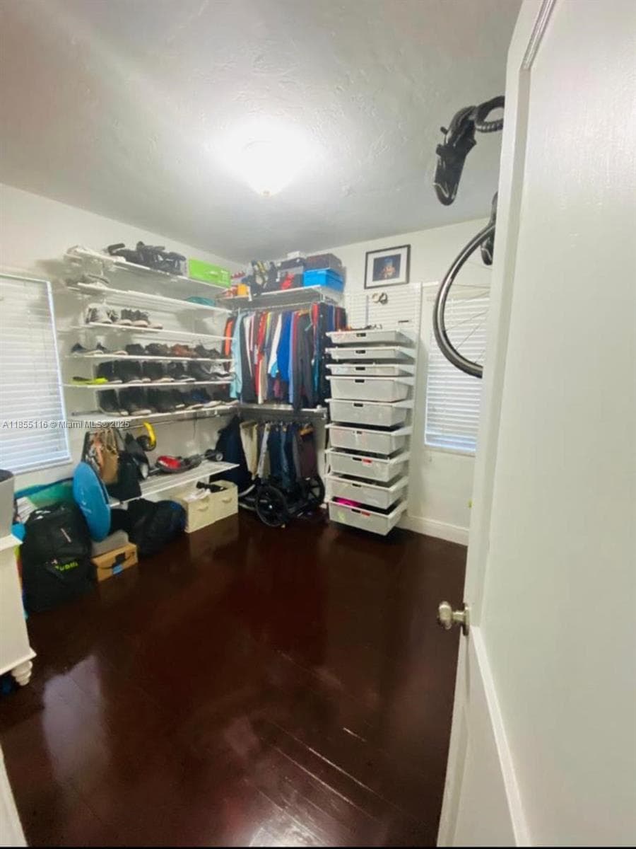 702 Boabadilla St, Coral Gables FL 33134 — 9