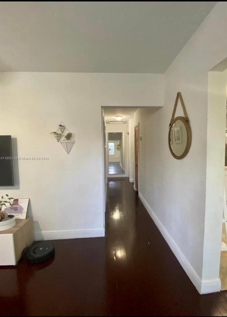 702 Boabadilla St, Coral Gables FL 33134 — 8