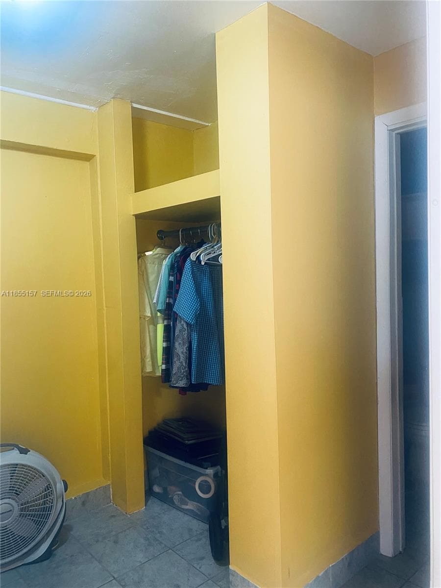 8355 NW 32nd Ave, Miami FL 33147 — 38